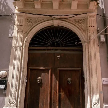 Tetti & Chiese - Authentic Sicilian Rooftop Apartment *
